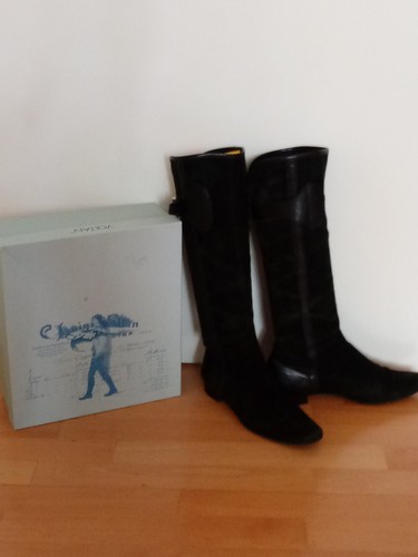Schwarze wildlederstiefel - schwarze,